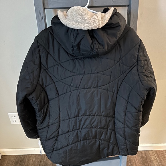 Women’s NWT d.e.t.a.i.l.s coat - Picture 4 of 4